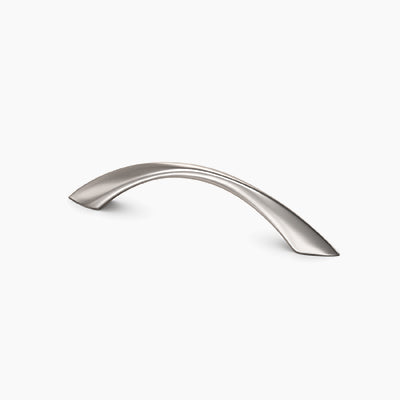 Twisted Crescent Pull